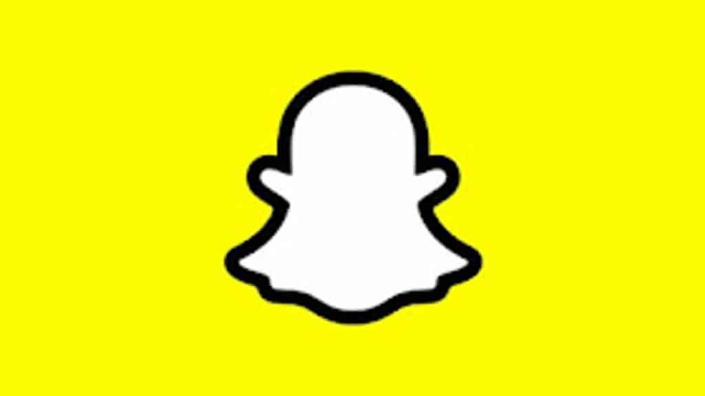 Sarı arka plandaki Snapchat logosu